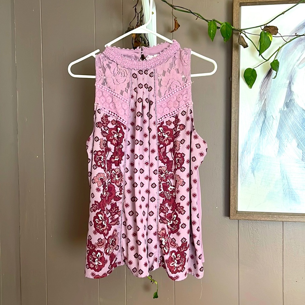Lilac Floral keyhole top